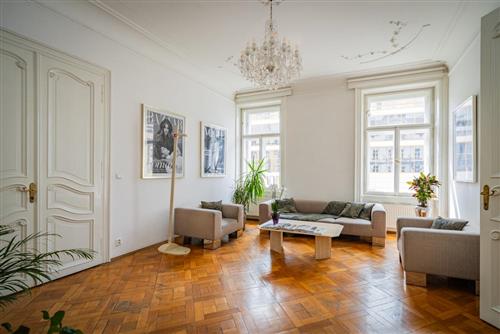 Obrázek projektuProstorný byt 5+1/B, Praha 1 - Staré Město