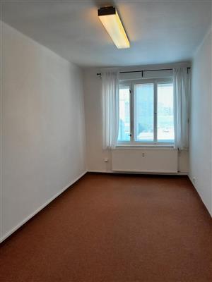 Obrázek projektuSamostatné kanceláře 20 m2 a 22 m2, P10 - Vršovice