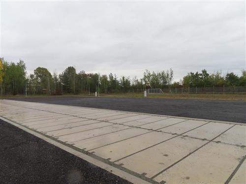 Obrázek projektuPronájem zpevněné plochy 1000 m2 vhodné jako parkoviště, Praha 9 - Běchovice