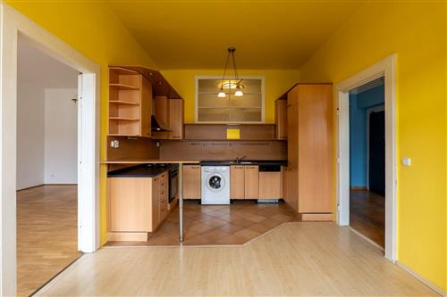 Obrázek projektuProstorný světlý byt 2+kk/B, Praha 4, nedaleko metra Pražského povstání